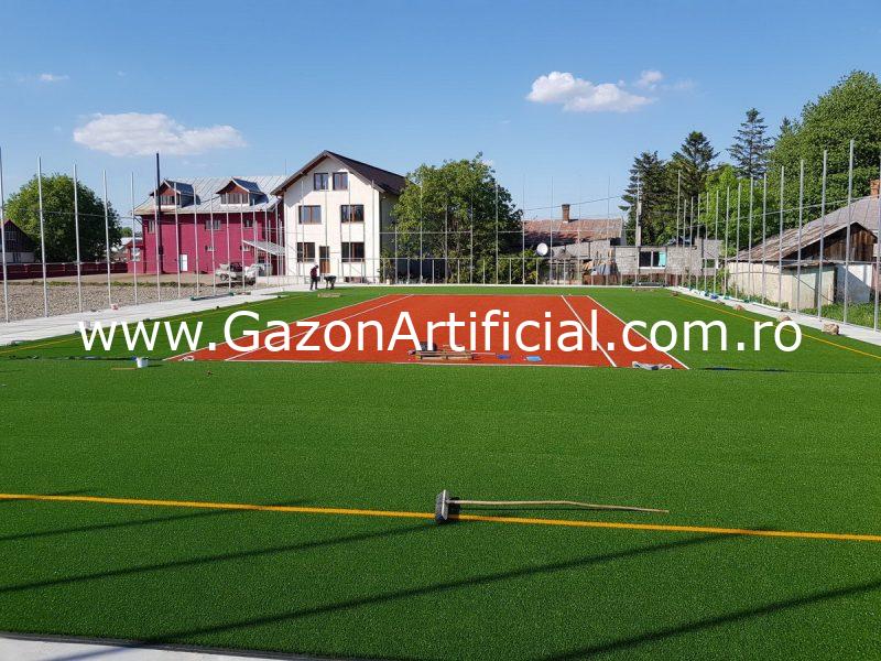 terenuri de sport cu gazon artificial iarba verde sintetica
